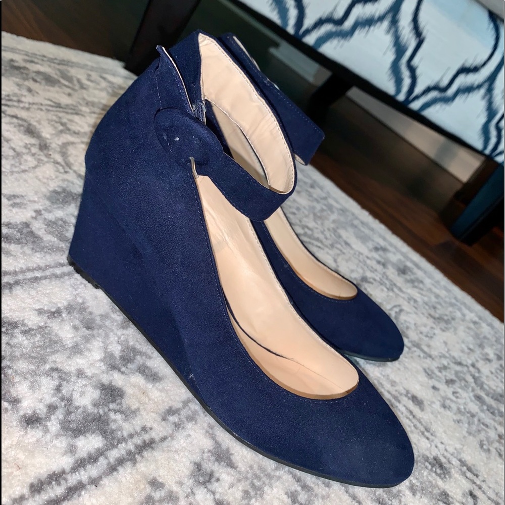 NINE WEST WOMEN SUED SHOES